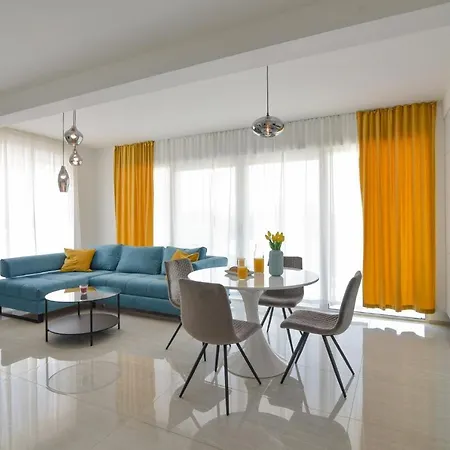 Luxury La Perla ביבינייה
