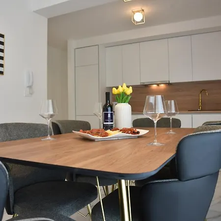 Apartment Luxury La Perla