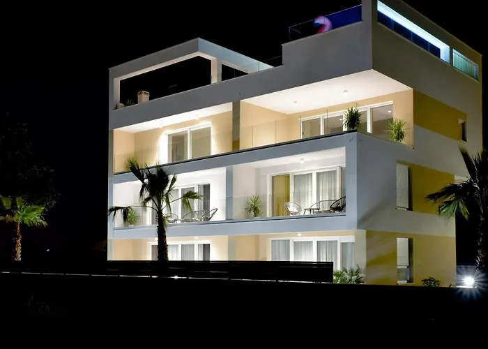 Luxury La Perla Apartamento *